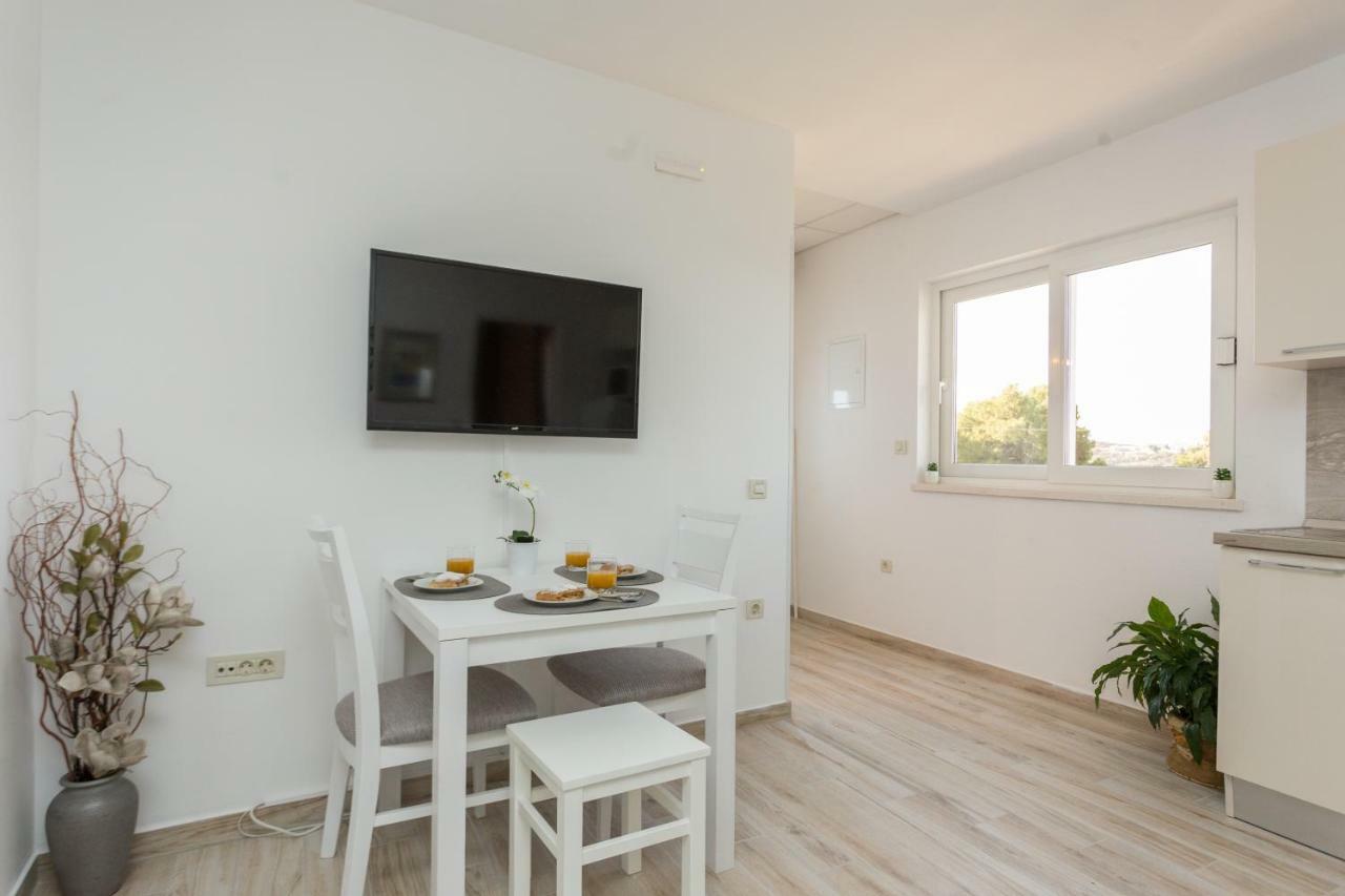 Apartments Maximus ดูบรอฟนิก ภายนอก รูปภาพ